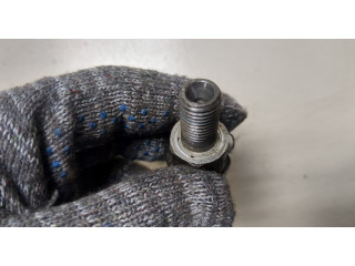 Форсунка топливная Mitsubishi Pajero 1990-2000 MD103301