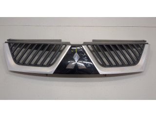 Решетка радиатора Mitsubishi Outlander XL 2006-2012