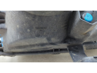 Фара передняя  Mitsubishi Pajero / Montero 2000-2006 левая 