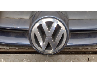 Решетка радиатора  Volkswagen Golf Plus          