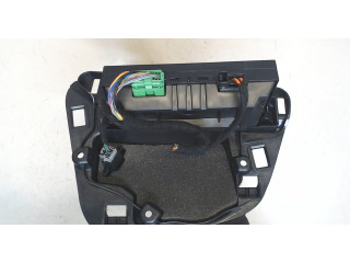 Дисплей бортового компьютера  Volvo XC60 2008-2017 30781191        