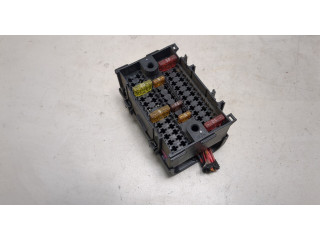 Блок предохранителей Volkswagen Transporter 5 2003-2009 7H0937617 2.5