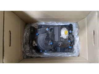 Фара передняя Land Rover Discovery 3 2004-2009 правая