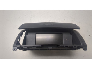 Дисплей бортового компьютера  Mercedes C W204 2007-2013          