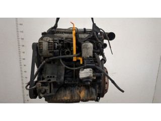 Форсунка топливная  Volkswagen Caddy 2004-2015    038130073BR     