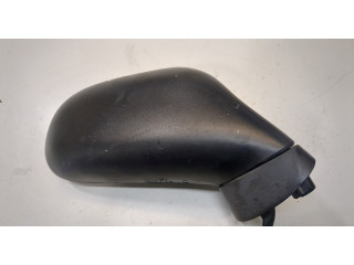 Зеркало боковое Mitsubishi Carisma правое