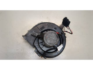 Моторчик печки Skoda Rapid