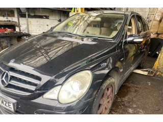 Генератор  Mercedes R W251 2005-            3.0 дизель