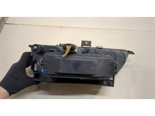 Фара передняя  Citroen Xantia 1998-2002 правая 