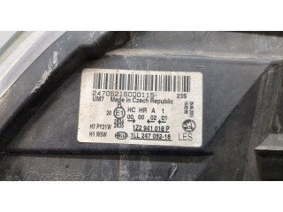 Фара передняя  Skoda Octavia (A5) 2004-2013 правая 