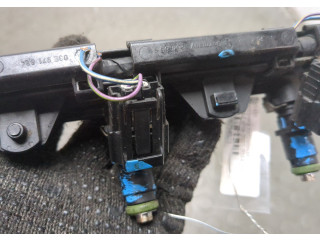 Форсунка топливная Skoda Fabia 2007-2014