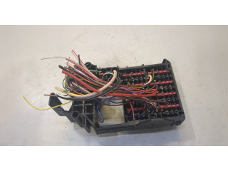 Блок предохранителей  Mercedes E W210 1995-2002      2105450640     2.2