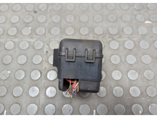 Блок предохранителей  Toyota Highlander 2 2007-2013         