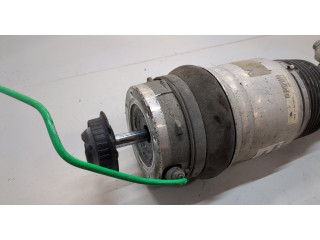 Стойка амортизатора Volkswagen Touareg 2002-2007 7L6616040D