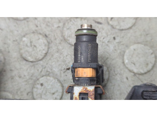 Форсунка топливная Skoda Fabia 2007-2014