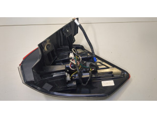 Задний фонарь Nissan Rogue 2014-2020