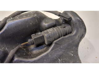 Бачок омывателя  Mercedes C W204 2007-2013      2.1