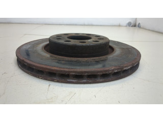 Диск тормозной Mazda CX-3 2014- передний