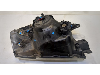 Фара передняя Mitsubishi Pajero / Montero 2000-2006 левая