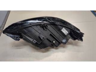 Фара передняя  Peugeot 3008 2020- правая 