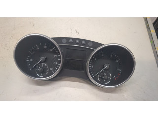 Панель приборов  Mercedes GL X164 2006-2012            4.7  Бензин