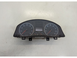 Панель приборов Volkswagen Golf 5 2003-2009