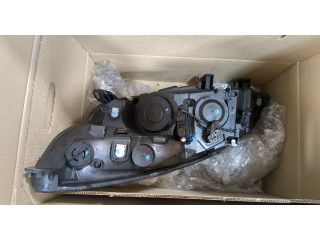 Фара передняя Renault Scenic 2009-2012 правая