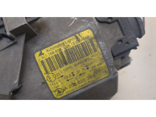 Фара передняя Mercedes C W203 2000-2008 правая