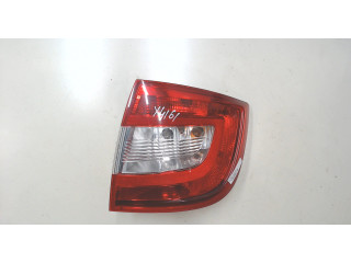 Задний фонарь 5JH945112 Skoda Rapid