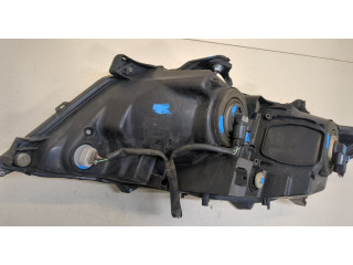 Фара передняя  Toyota Venza 2008-2017 правая 