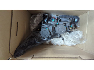 Фара передняя  Peugeot 5008 2009-2016 правая 