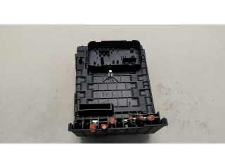 Блок предохранителей  Volkswagen Golf Plus      1K0937125   