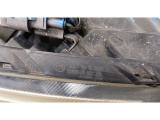 Фара передняя Toyota Urban Cruiser правая