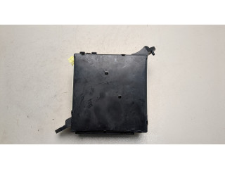 Блок предохранителей  Toyota Sequoia 2008-      827300C180   