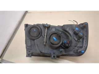 Фара передняя Ford Expedition 2002-2006 левая