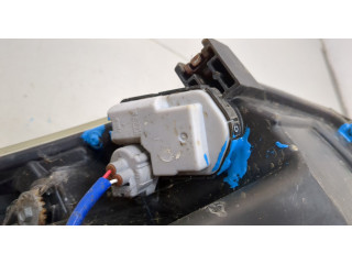 Фара передняя  Toyota Avensis 3 2008-2018 правая 