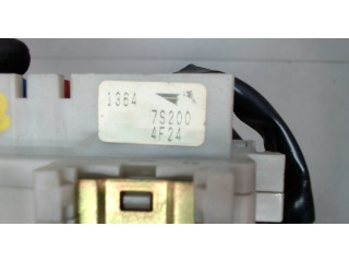 Блок предохранителей Infiniti QX56 2004-2010 243507S200 5.6