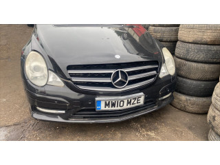 Генератор  Mercedes R W251 2005-            3.0 дизель