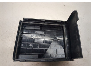 Крышка блока предохранителей Volkswagen Golf Plus 1K0937132F