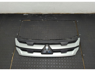 Решетка радиатора Mitsubishi Outlander Sport 2019-2025 7450B399