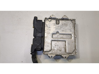 Блок управления двигателем  Opel Combo 2011-2017     