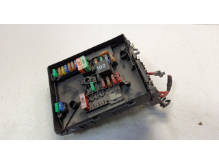 Блок предохранителей Volkswagen Caddy 2004-2015 1K0937125