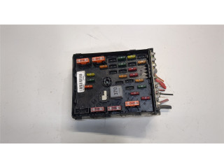 Блок предохранителей  Volkswagen Passat 7 2010-2015 Европа      3C09315, 63592777   7   2