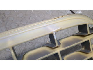 Решетка радиатора  Ford Explorer 2001-2005          