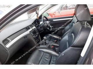 Подушка безопасности коленная Skoda SuperB 2008-2015