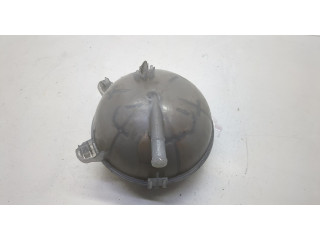 Бачок расширительный  Volkswagen Atlas Cross Sport 2019- 5Q0121407AA, 2Q0121321A   