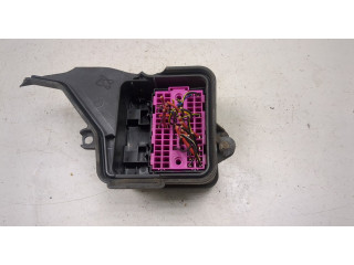 Блок предохранителей Volkswagen Transporter 5 2003-2009