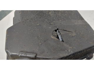 Блок предохранителей Mitsubishi Carisma