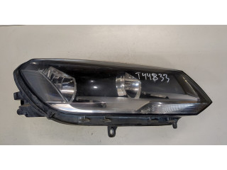 Фара передняя  Volkswagen Touareg 2010-2014 правая 