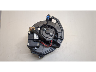 Моторчик печки Audi A6 (C6) 2004-2011 4F0820020A 4F0820020A